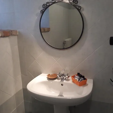 Cascina Binelli Farm stay *